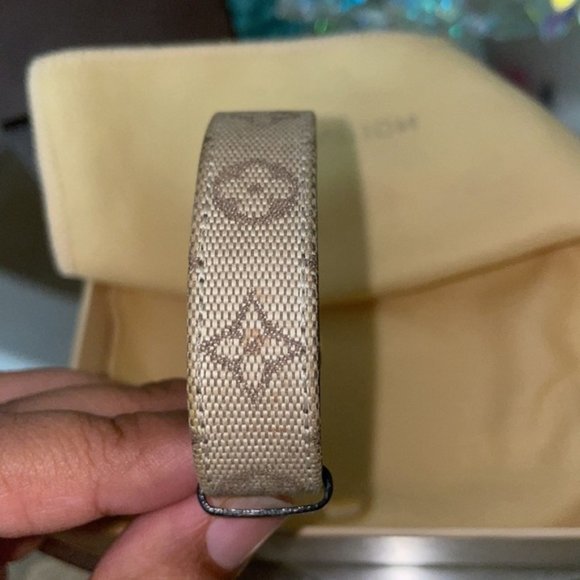 ❤️Authentic ❤️ Louis Vuitton Good Luck Breath Bracelet Flower Flower Mon… - Picture 16 of 16